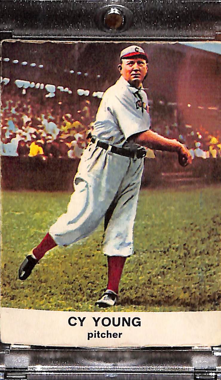 FIINR Baseball Card 1961 Golden Cy Young Grove #33 Baseball Card - Amazing Condition