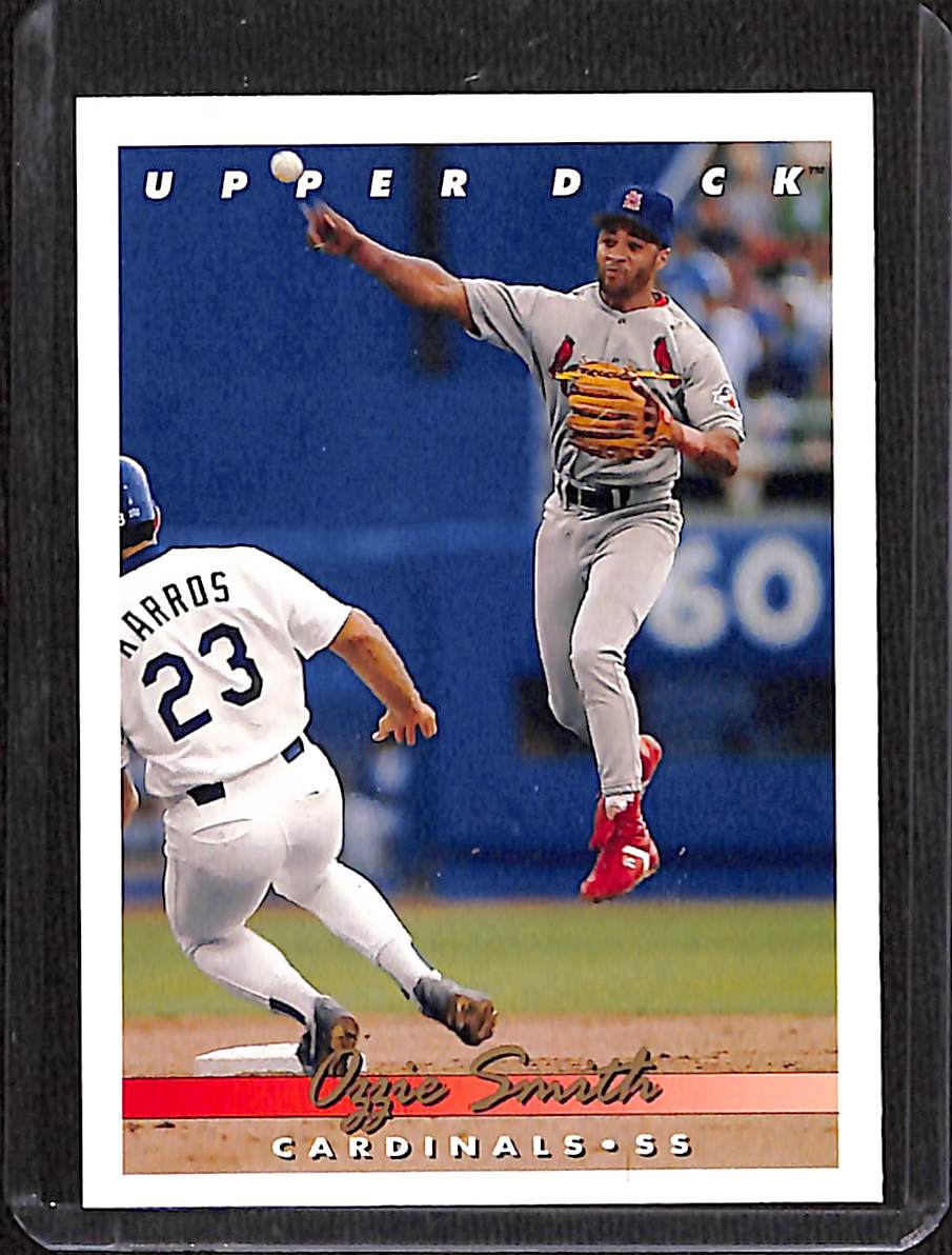 FIINR Baseball Card 1993 Upper Deck Ozzie Smith MLB Baseball Card #146 - Mint Condition