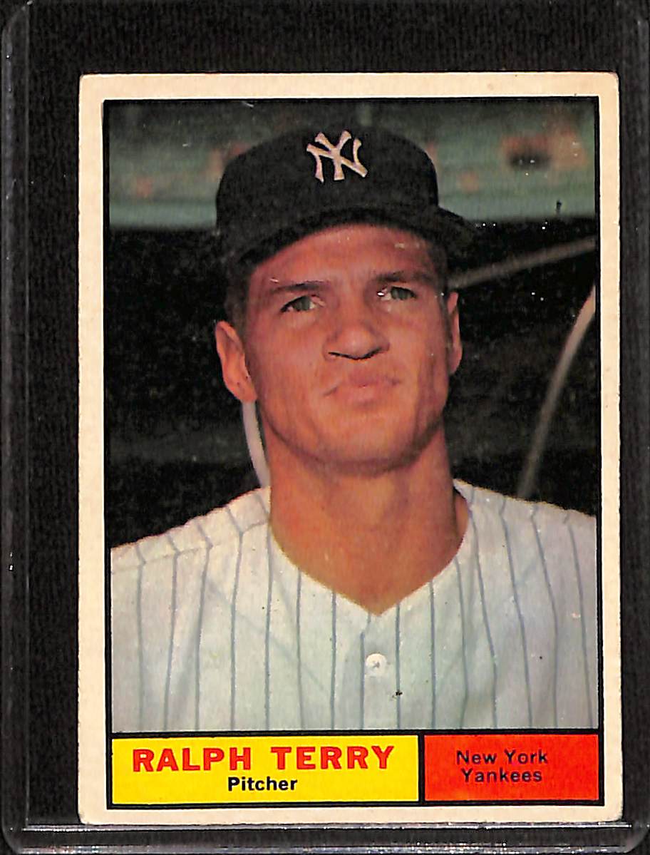 FIINR Baseball Card 1961 Topps Ralph Terry Vintage Baseball Card #389 - Mint Condition