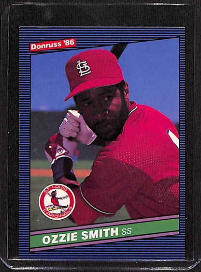 FIINR Baseball Card 1986 Donruss Ozzie Smith MLB Vintage Baseball Card #59 - Mint Condition