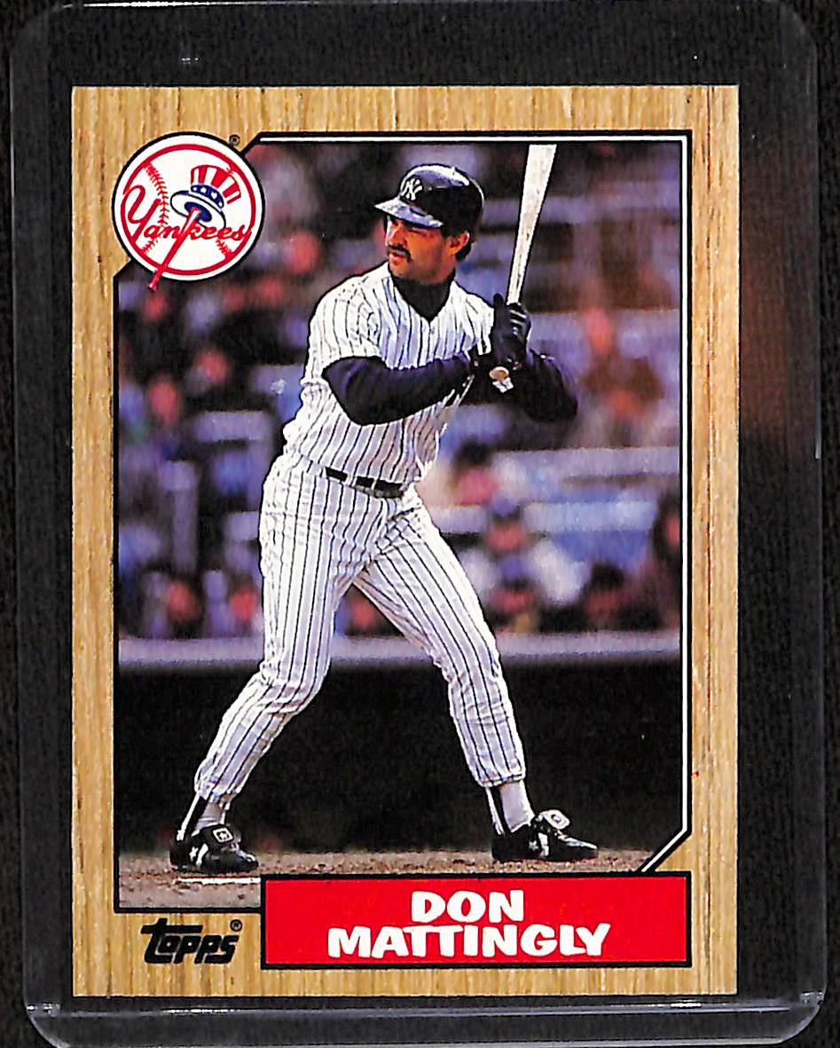 FIINR Baseball Card 1987 Topps Don Mattingly Vintage Baseball Card #500 - Mint Condition