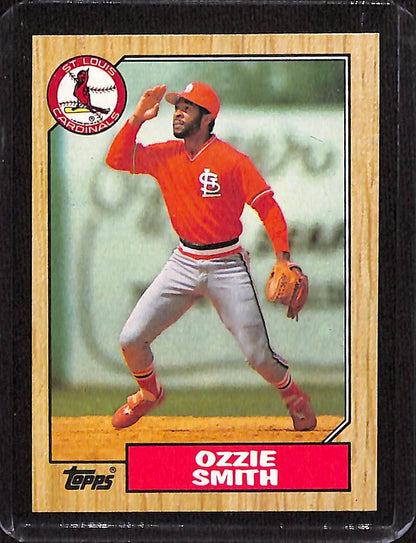 FIINR Baseball Card 1987  Topps Ozzie Smith MLB Vintage Baseball Card #749 - Mint Condition