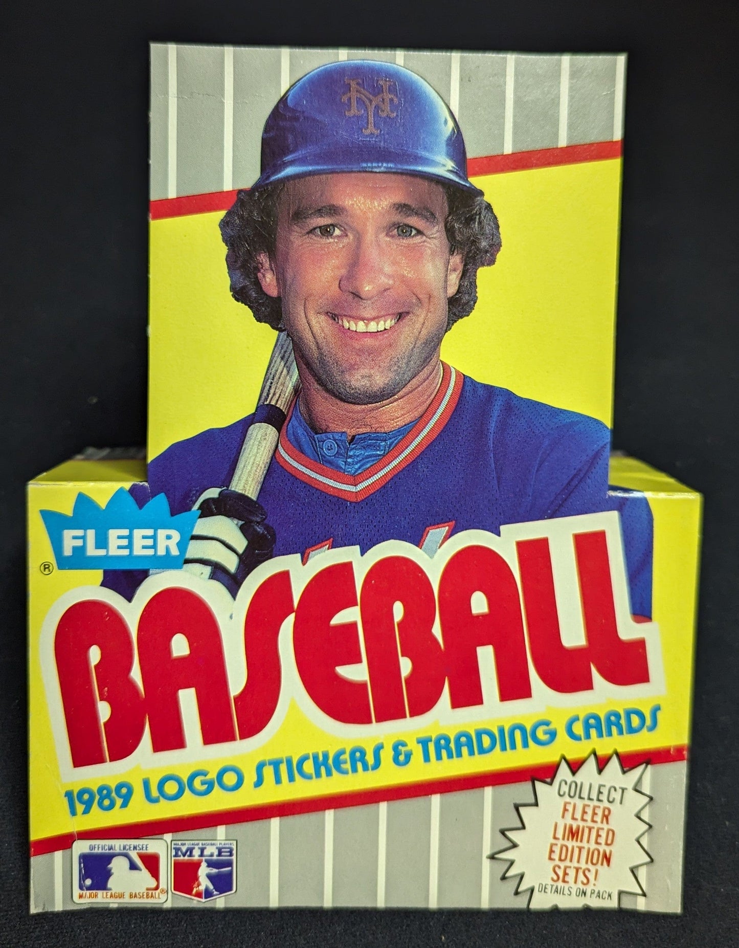 FIINR Baseball Card 1989 Vintage Fleer Wax Box Bottom of Uncut Cards - Chris Sabo - Kirk Gibson - Darryl Strawberry - Rare Mets logo