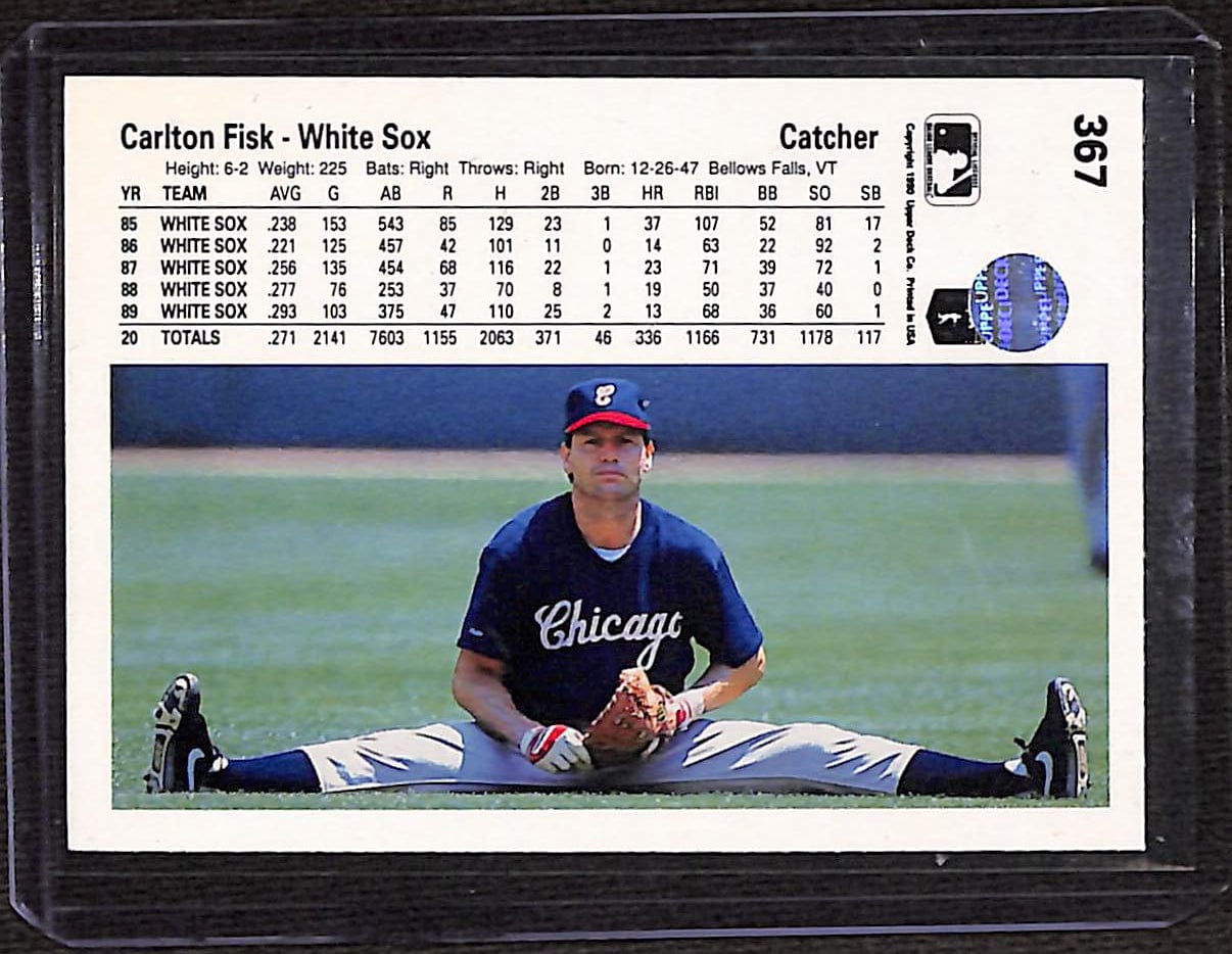 FIINR Baseball Card 1990 Upper Deck Carlton Fisk Vintage MLB Baseball Card #367 - Mint Condition